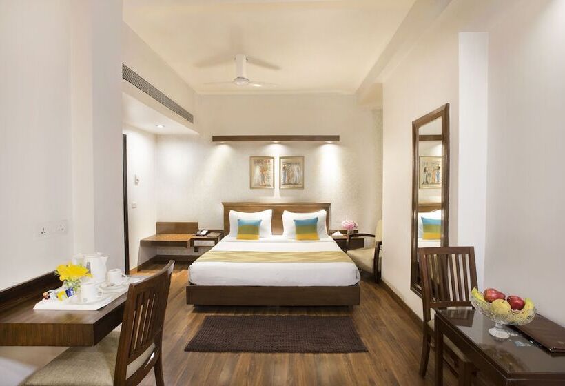 سوییت لوکس, Rockland Hotel, C.r Park
