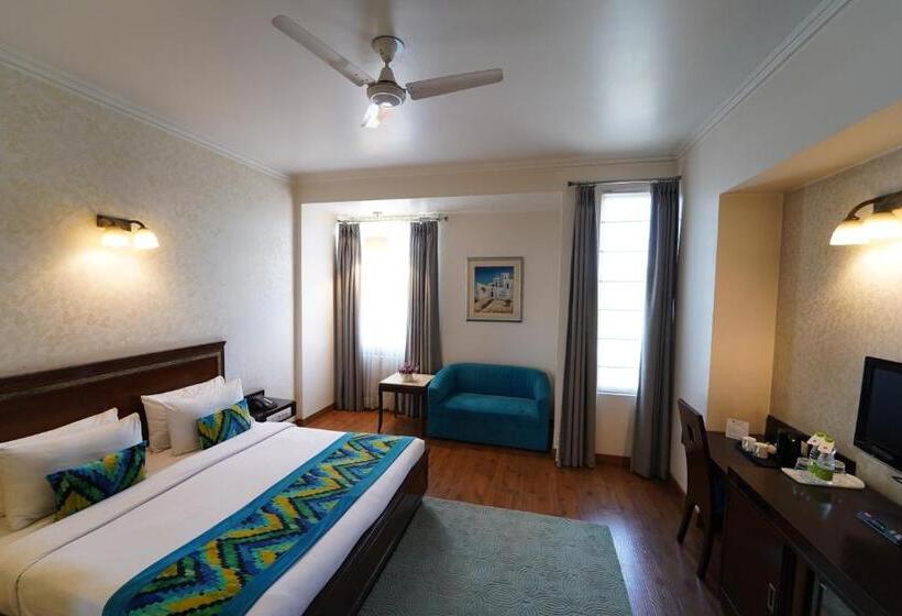 سوییت لوکس, Rockland Hotel, C.r Park