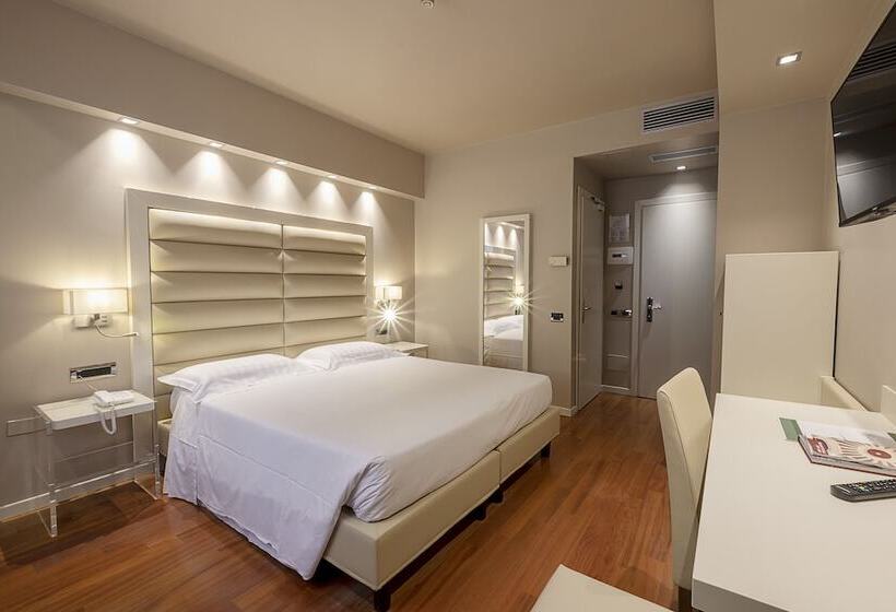 Habitación Deluxe, Touring