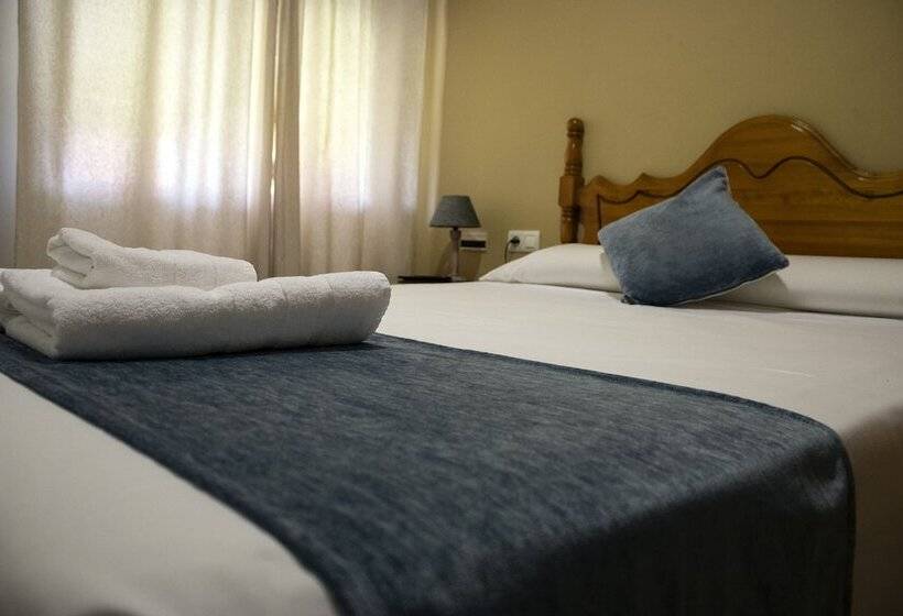 Номер Стандарт, Hostal Valdepeñas By Bossh Hotels