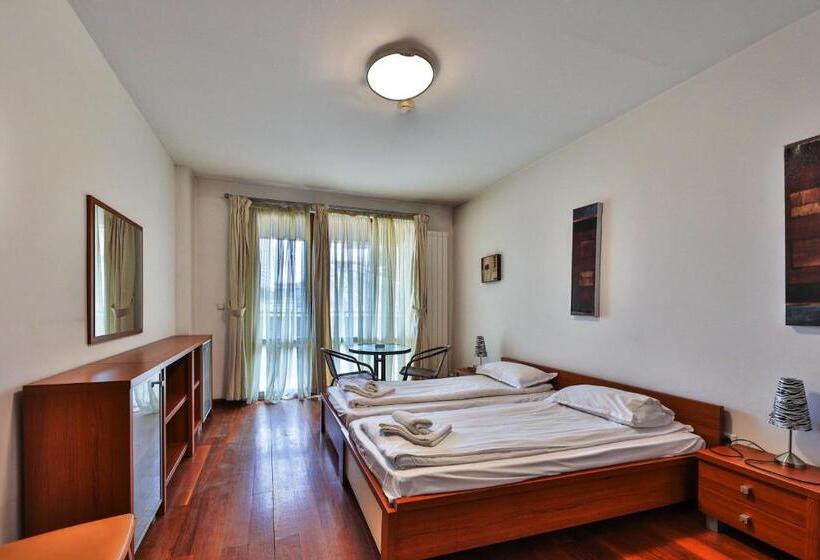 Апартаменты 2 Спальни, Bellevue Residence Apartments
