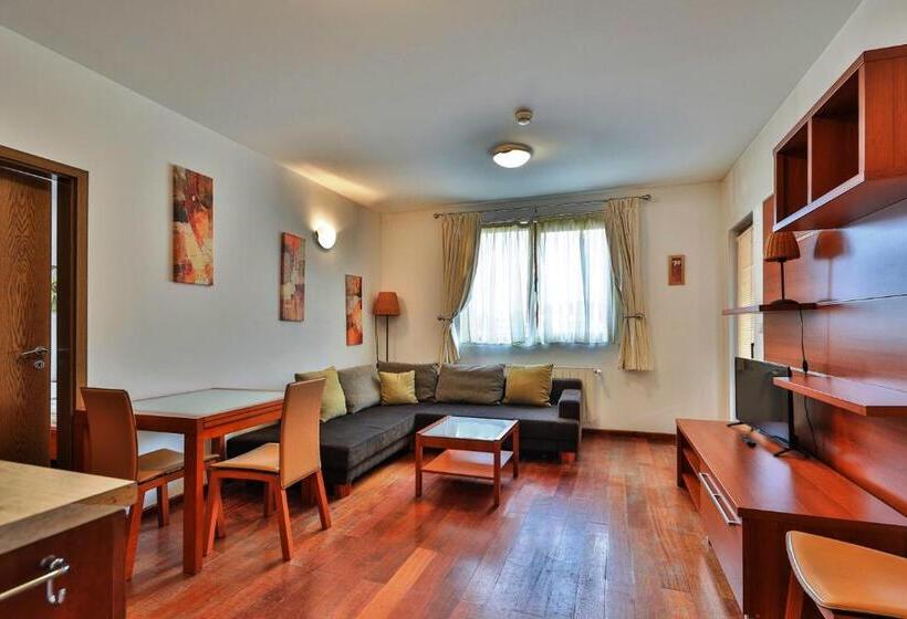 Апартаменты 2 Спальни, Bellevue Residence Apartments