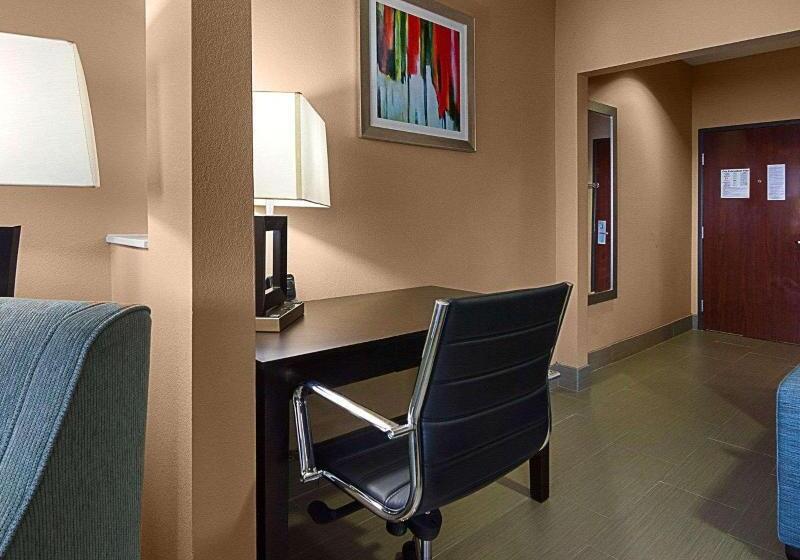 キングサイズベッドのスイートルーム, Comfort Suites Houston West At Clay Road