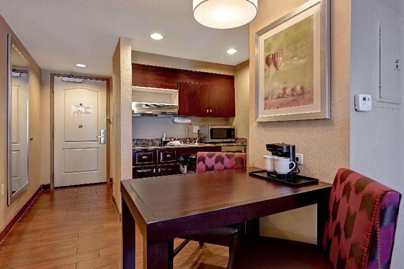 스탠다드 스튜디오 킹침대, Homewood Suites By Hilton Albuquerque Airport