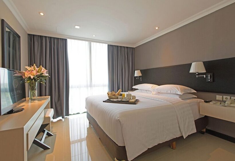 Люкс Deluxe 2 Спальни, Kristal Hotel Jakarta
