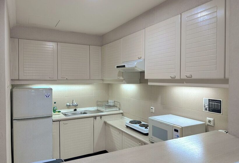 Люкс Superior 2 Спальни, Kristal Hotel Jakarta