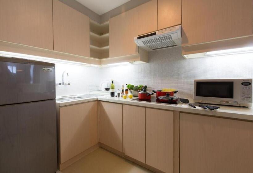 Люкс Deluxe 2 Спальни, Kristal Hotel Jakarta