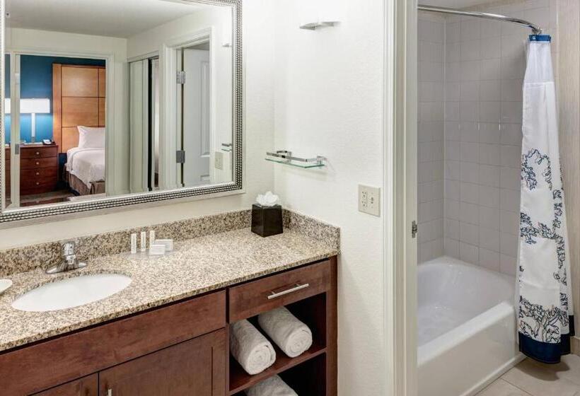 מיטת קינג בסוויטה, Residence Inn Phoenix North Happy Valley