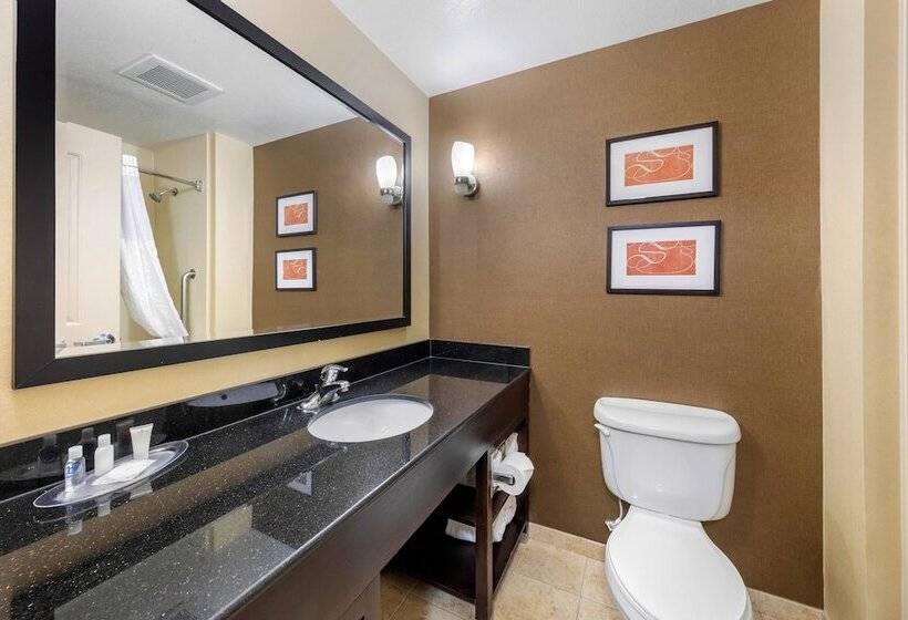 Люкс, Comfort Suites Near City Of Industry  Los Angeles