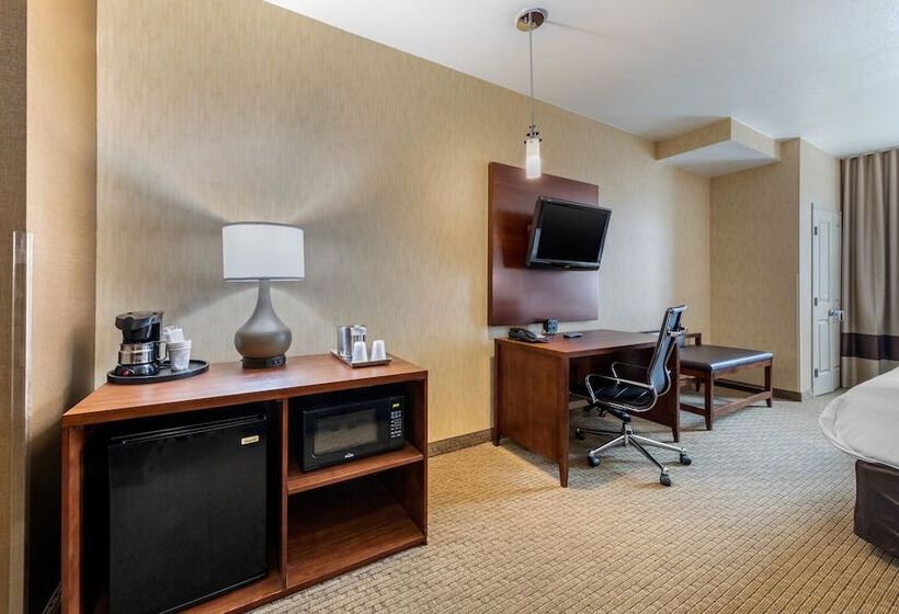 Люкс, Comfort Suites Near City Of Industry  Los Angeles
