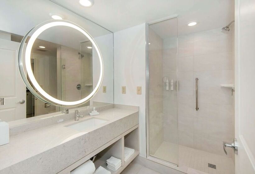 سوییت, Embassy Suites By Hilton Raleigh Durham Airport Brier Creek