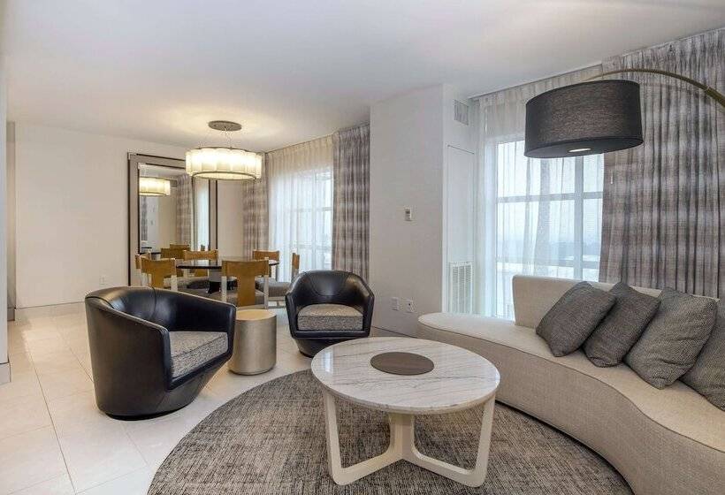 سوئیت پرزیدنت, Embassy Suites By Hilton Raleigh Durham Airport Brier Creek