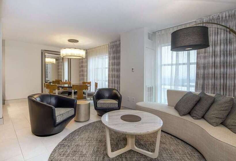 سوییت, Embassy Suites By Hilton Raleigh Durham Airport Brier Creek
