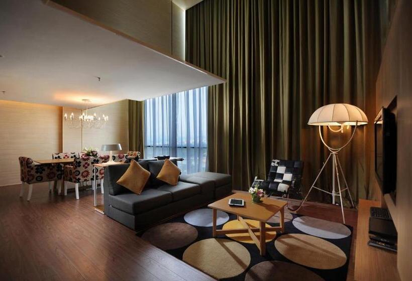 آپارتمان 2 خوابه, Empire Hotel Subang