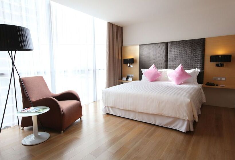 اتاق پرمیوم, Empire Hotel Subang