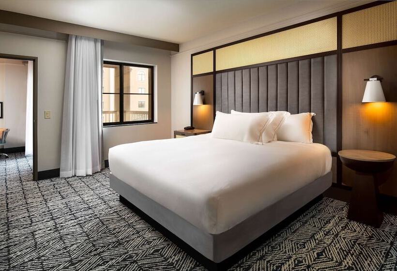 Люкс, Hilton Dallas/southlake Town Square