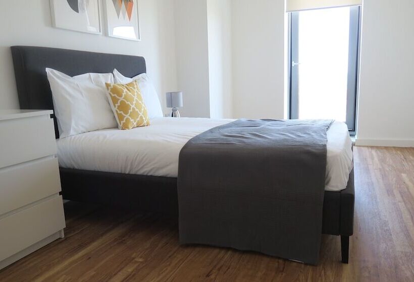Апартаменты 1 Спальня, Quay Apartments