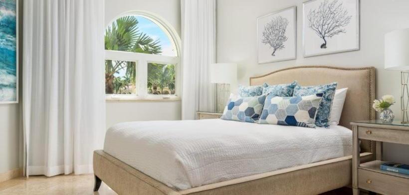 3 Bedroom Suite, The Tuscany On Grace Bay