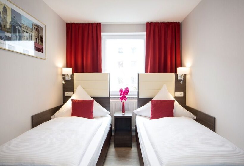 Апартаменты 3 Спальни, Koos Hotel&apartments   City Apart