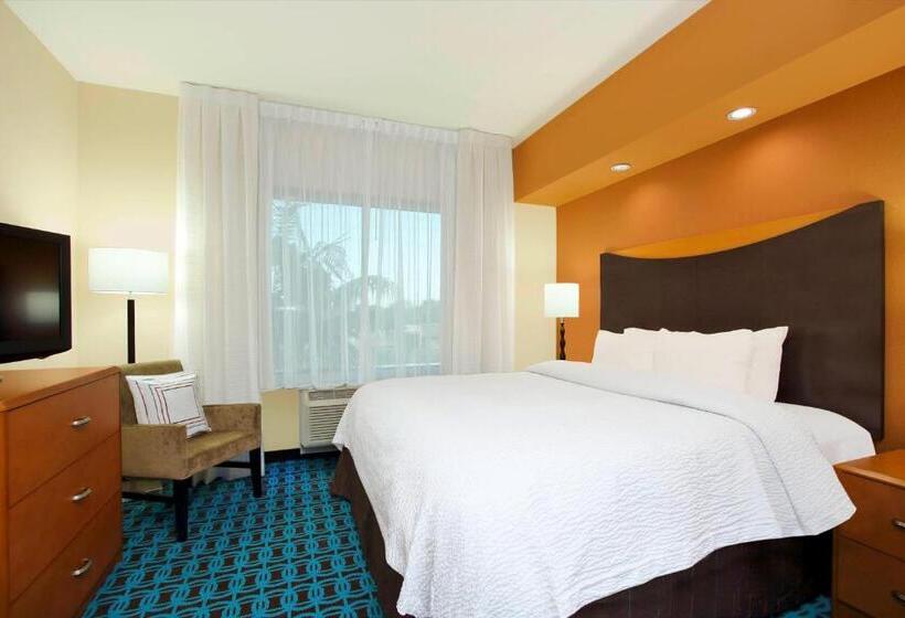 带大床的标准工作室, Fairfield Inn & Suites Fort Lauderdale Airport & Cruise Port