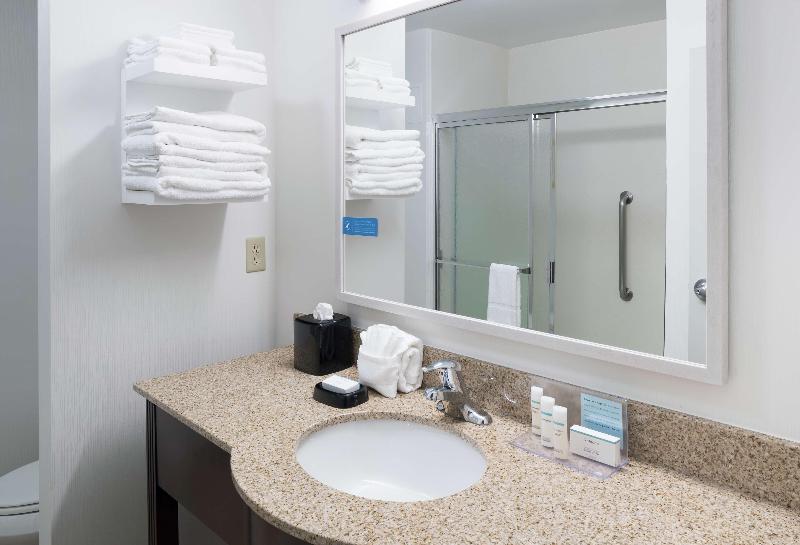Стандартный Номер Кровать Кинг, Hampton Inn & Suites Rochester North