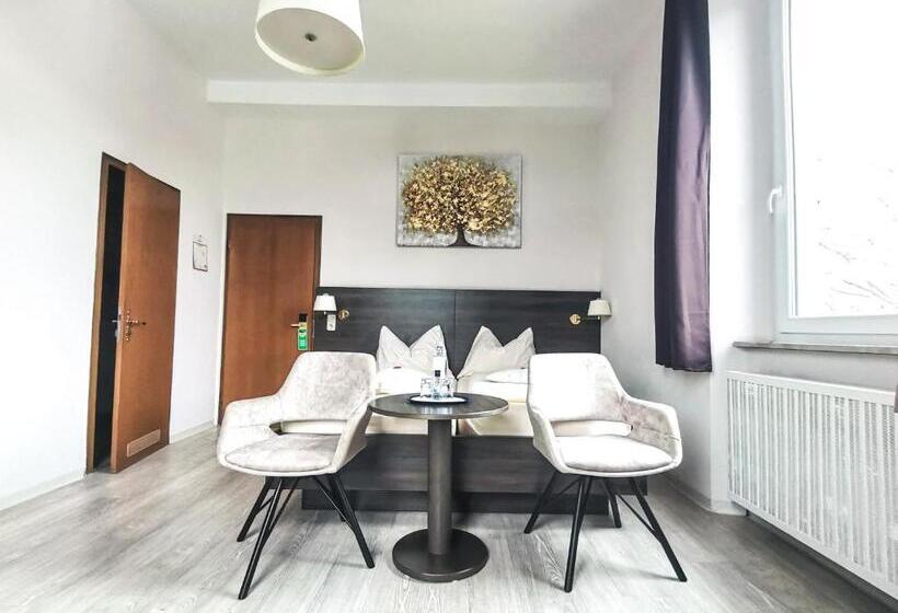 Номер Стандарт, Kitzinger Hof An Der B8