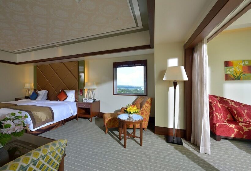 سوئیت پریمیوم, Okinawa Kariyushi Resort Exes Onna