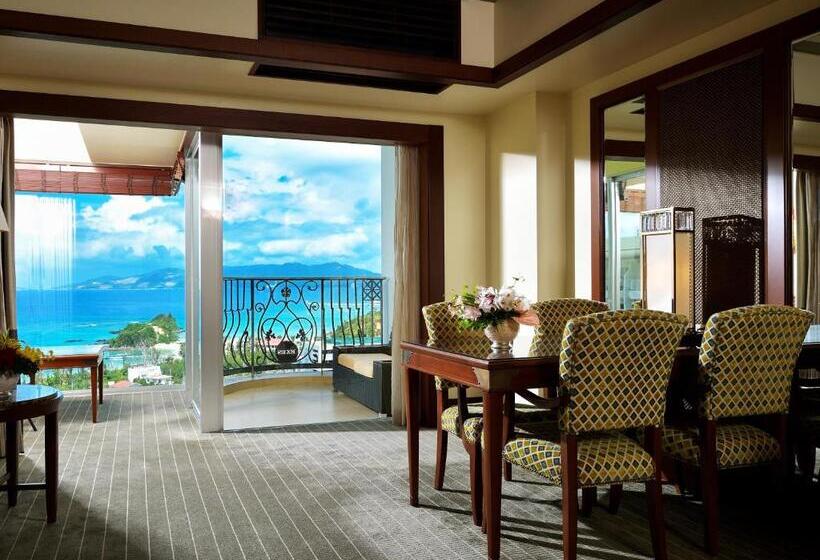 سوئیت پریمیوم, Okinawa Kariyushi Resort Exes Onna