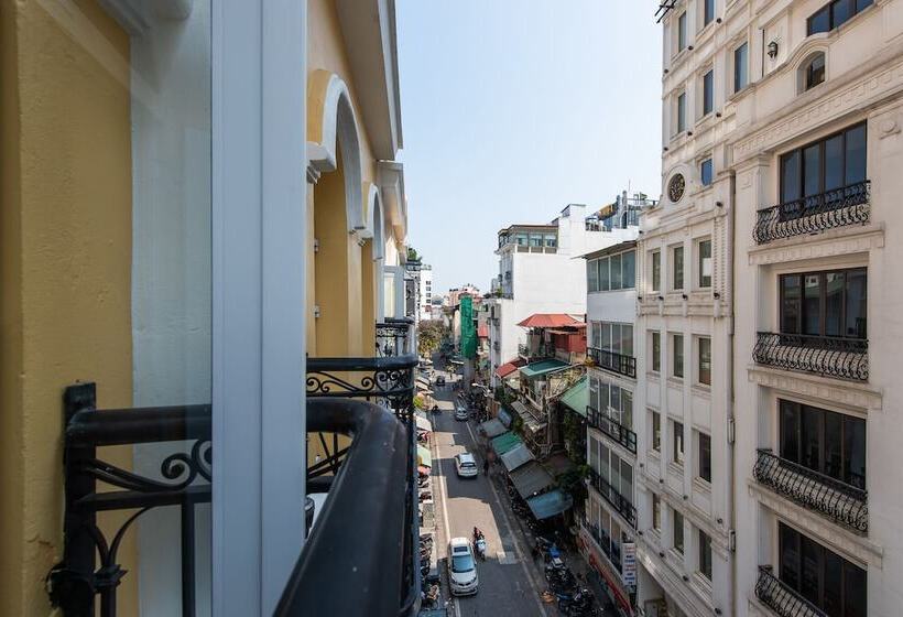 اتاق اجرایی, Hanoi Tirant
