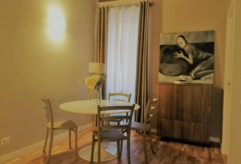 סוויטת 2 חדרי שינה, Trevi Beau Boutique