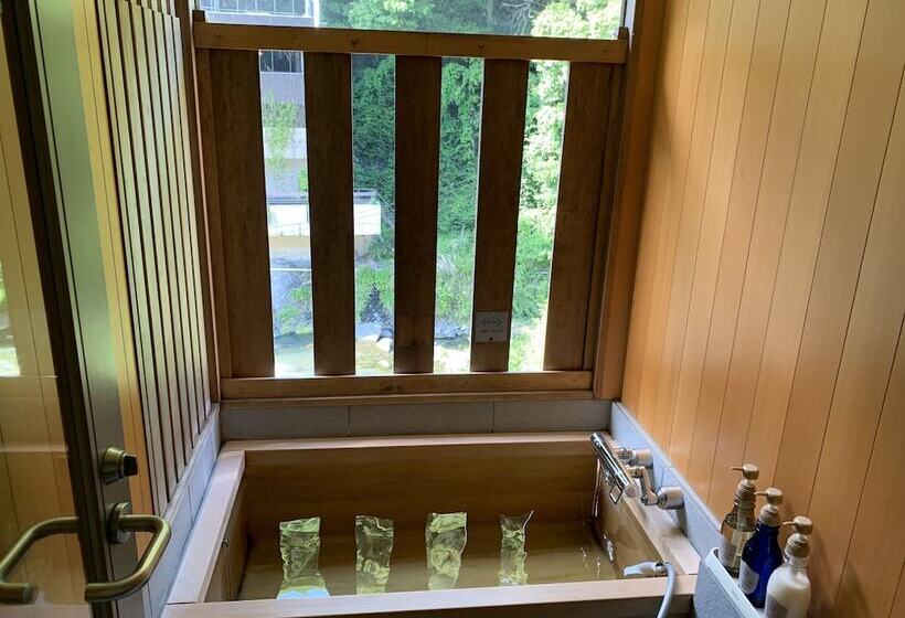 Номер Стандарт, Hakone Pax Yoshino