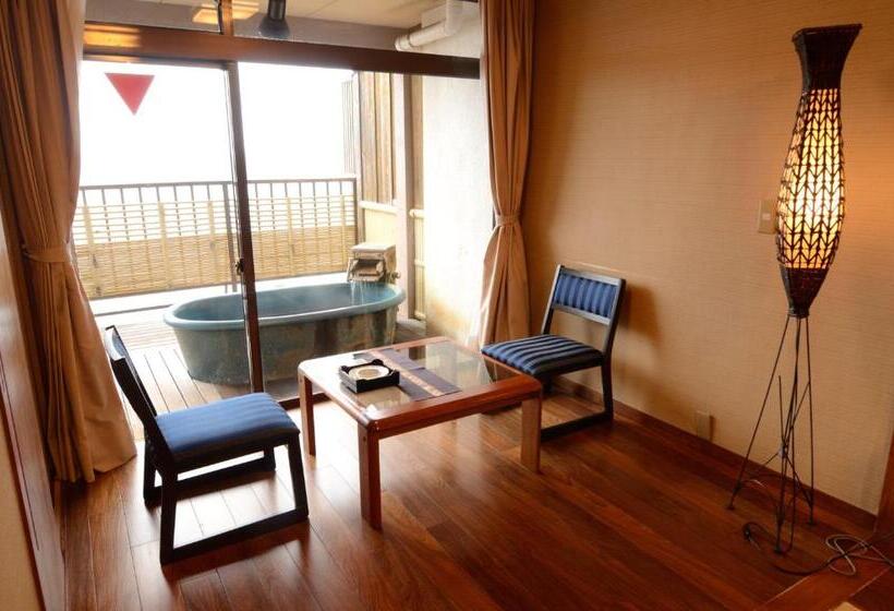 Номер Deluxe, Inatori Tokai Hotel Yuen