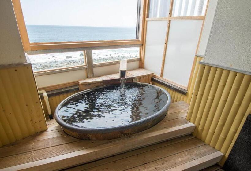 غرفة سوبيريور رباعية, Inatori Tokai Hotel Yuen