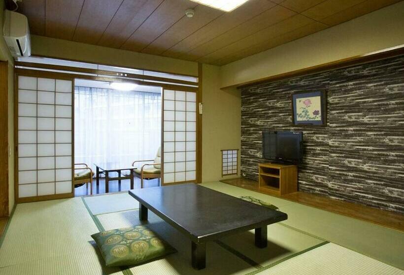이코노미 룸, Oonoya