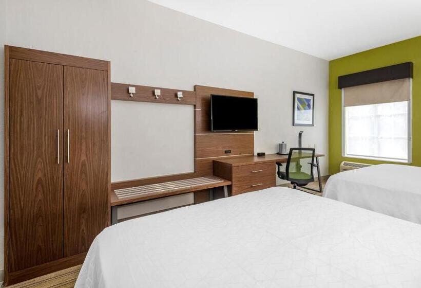Номер Стандарт Адаптированный для Инвалидов, Holiday Inn Express Charlotte West   Gastonia, An Ihg