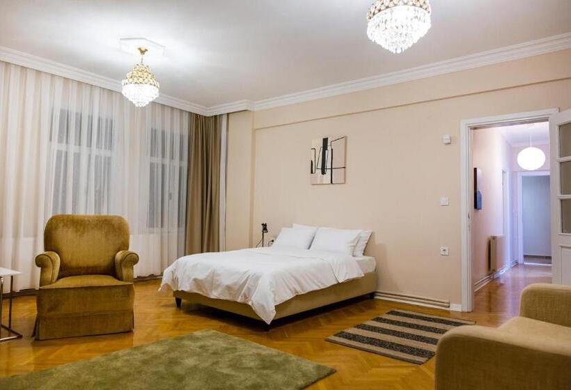 Семейный Номер Вид на Сад, Avlu Tophane