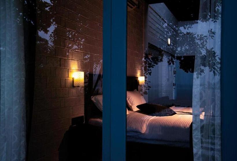 Номер Deluxe с Балконом, S River Resorts