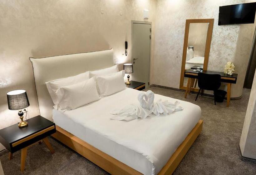 Номер Superior, City Petrich