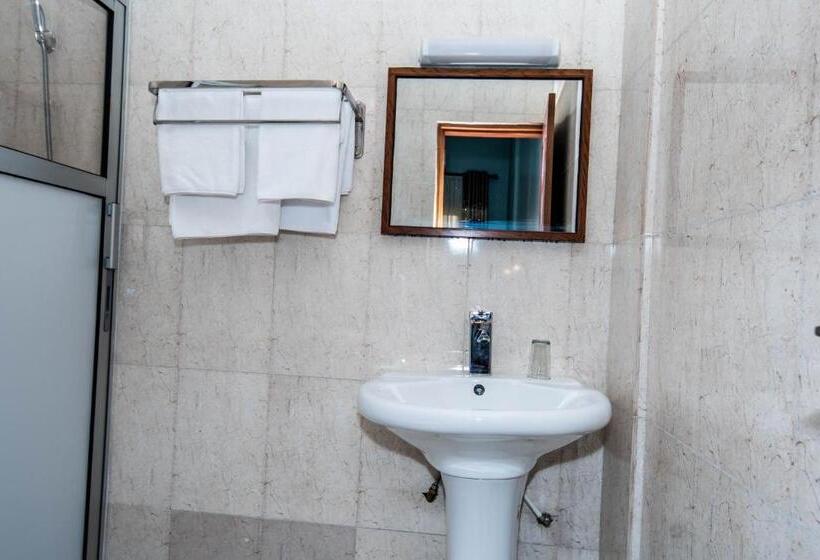 سوییت جونیور لوکس, Isis Hôtel