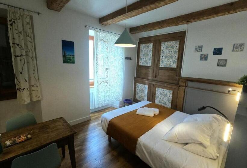 Люкс 2 Спальни, La Maison   Hôtel & Gîte