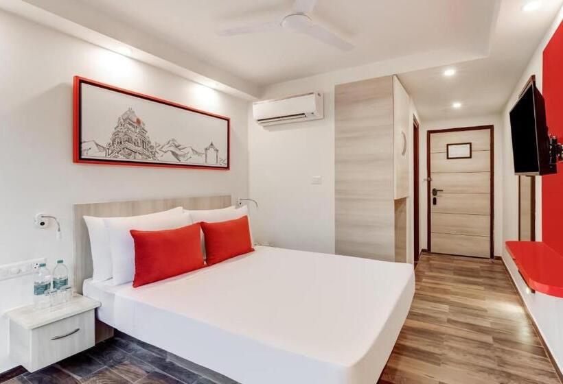Номер Deluxe Кровать Кинг, Red Fox By Lemon Tree Hotels, Neelkanth