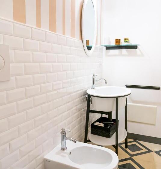 سوییت لوکس, Villa Aurelia Suites And Apartments