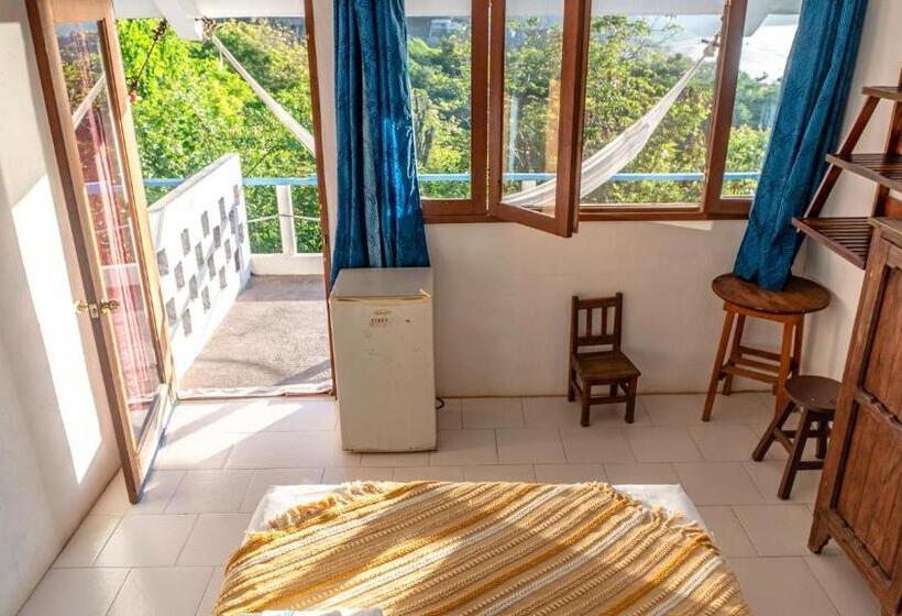 اتاق استاندارد با چشم‌انداز دریا, Posada Arigalan
