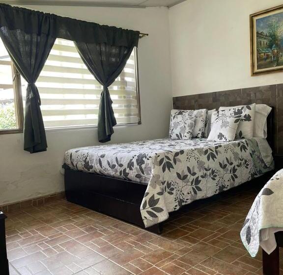 Номер Стандарт Трехместный, Cabaña Campestre Miraluna