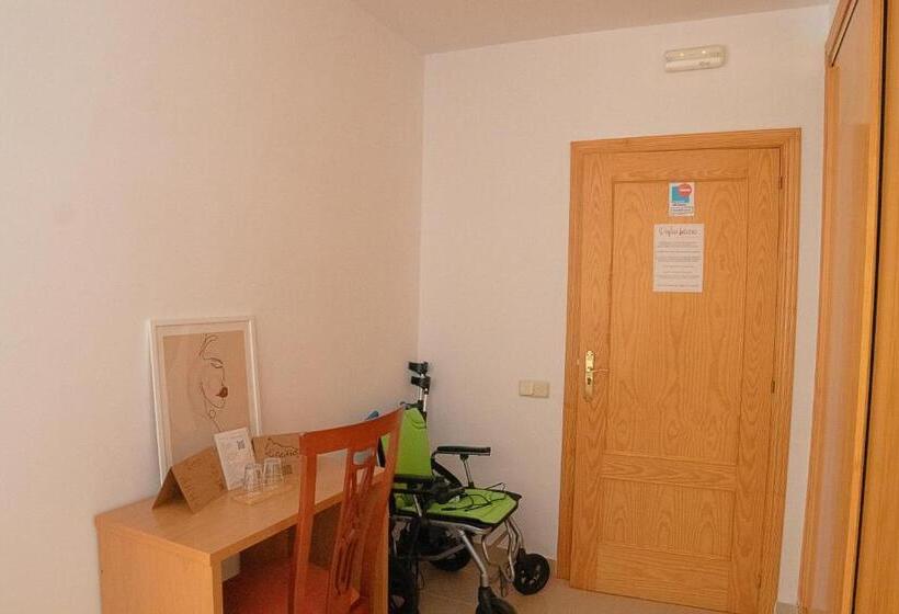 Номер Стандарт Адаптированный для Инвалидов, Hostal Casa Rural Rosa Nonna