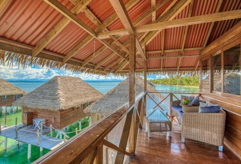 بانگلوی استاندارد 2 خوابه, Azul Over The Water Resort
