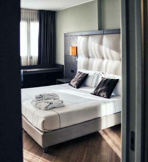 اتاق استاندارد, Acca Palace Aa Hotels