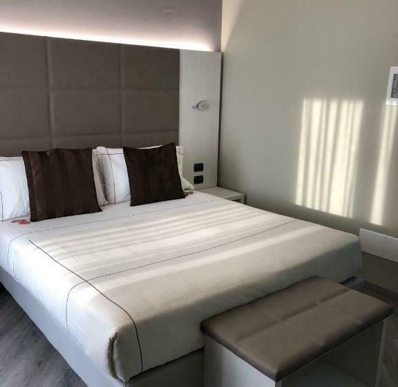 اتاق استاندارد یک نفره, Acca Palace Aa Hotels