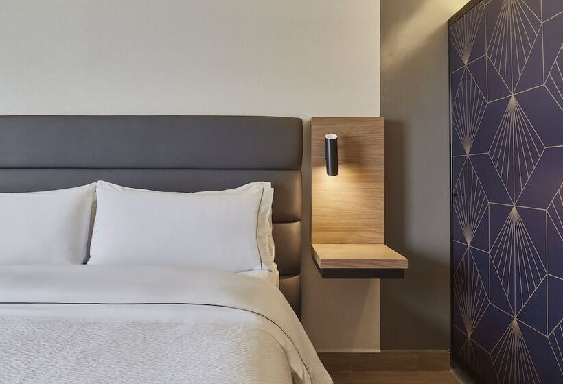Полулюкс, Fiesta Inn Insurgentes Sur