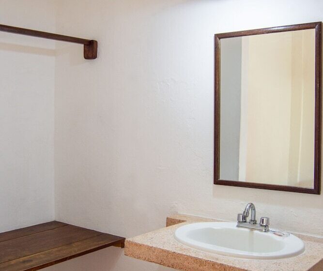 اتاق استاندارد سه نفره, Hacienda De Vallarta Centro